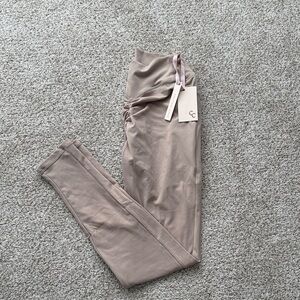 Stacci Athletics Lumi Bare Contour Pocket Legging in Nude Tan